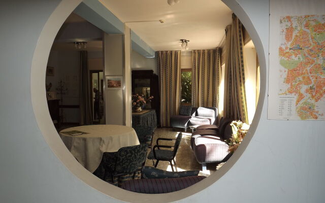 King Hotel