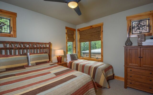 All Seasons Pass 4 Bedroom House