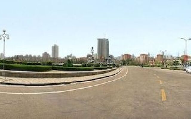 University Academic Exchange Hotel - Qingdao
