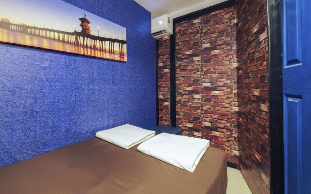 OYO 934 VR Meet Hostel