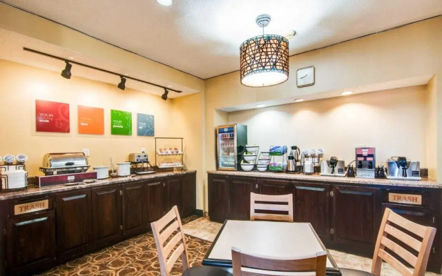 Spark by Hilton Abingdon I-81 near Fairgrounds