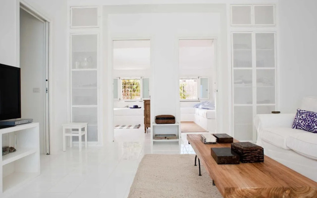 Belvilla by OYO Casa Blu