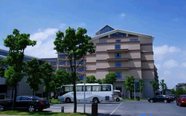 Meicheng Business Hotel (Huanghua International Airport Branch)