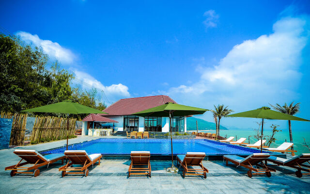 Aurora Villas & Resort