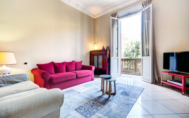 Classic Marconi Apartment by Wonderful Italy