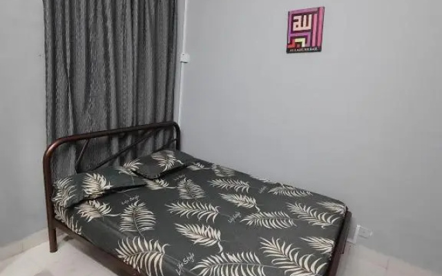 Tiara Homestay - for Malay only