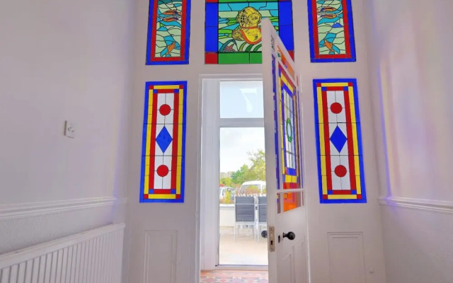 7 Seafield Road
