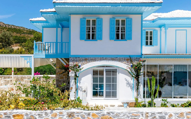 Otel Mavi Beyaz Datça