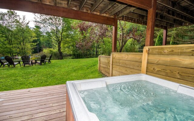 McKenzies Mountain 7 Bedroom House