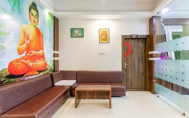 Fabhotel Ocean Pearl