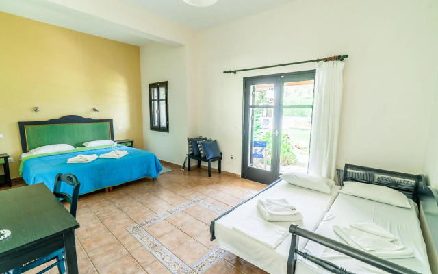 Aktaion Hotel