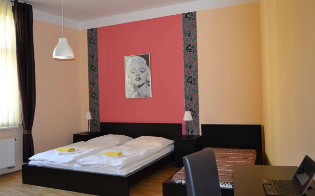 Melantrich Apartments