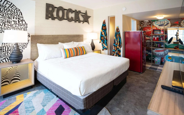 Egyptian Motor Hotel, Bw Signature Collection