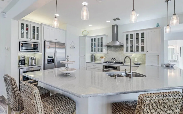 Beyond Paradise 119 SE