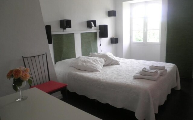 Chambres dHôtes et Gîtes du Château de Clauzuroux