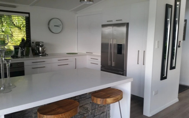 Water's Edge Holiday Homes