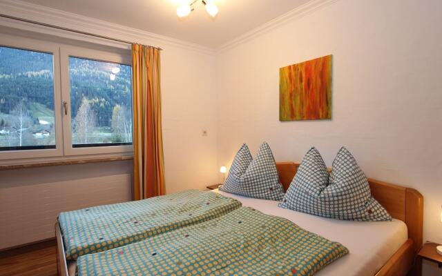 Quaint Apartment near Forest in Neukirchen am Großvenediger