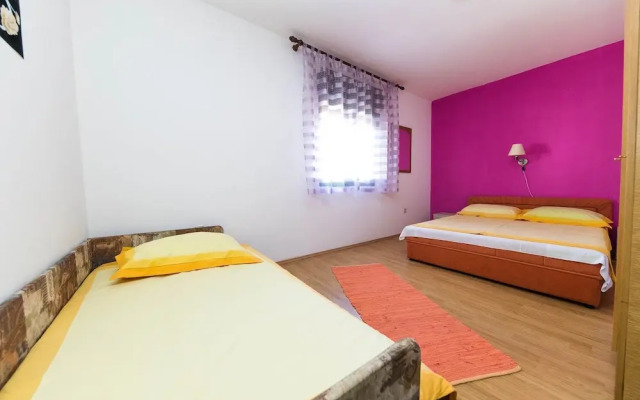 Apartment Eni