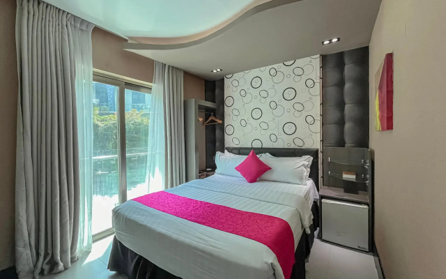 Eloisa Royal Suites
