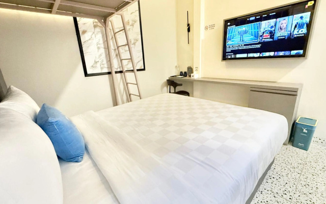 Hotel With OK