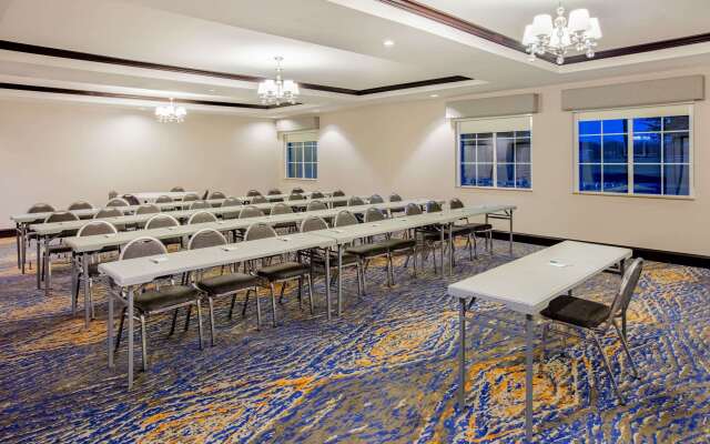 La Quinta Inn & Suites by Wyndham McKinney