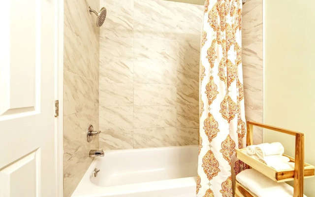 Best Location Yaletown Luxury Suites