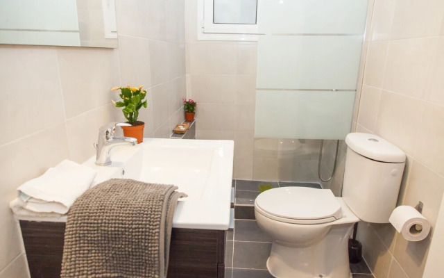 Glyfada Square Modern And Cozy Apartment