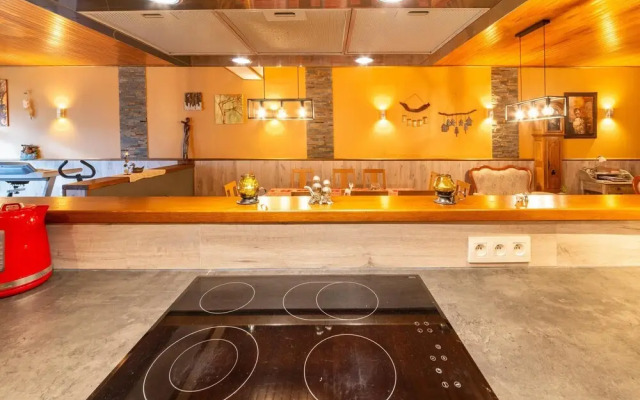 Expansive Holiday Home in Ardennes with Hot Tub