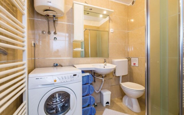 Amazing Home in Lovran With Wifi and 2 Bedrooms