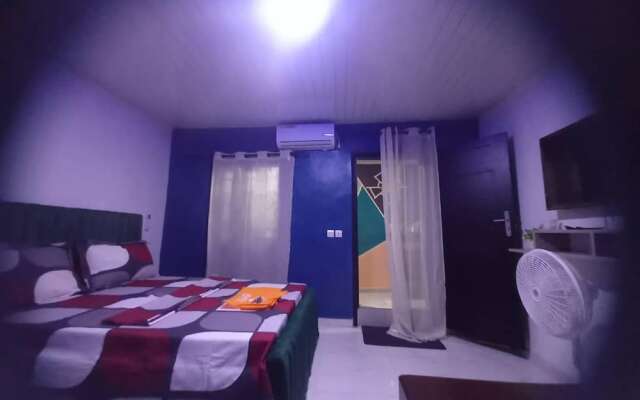 Apartment-sleeps2-parking-petfriendly