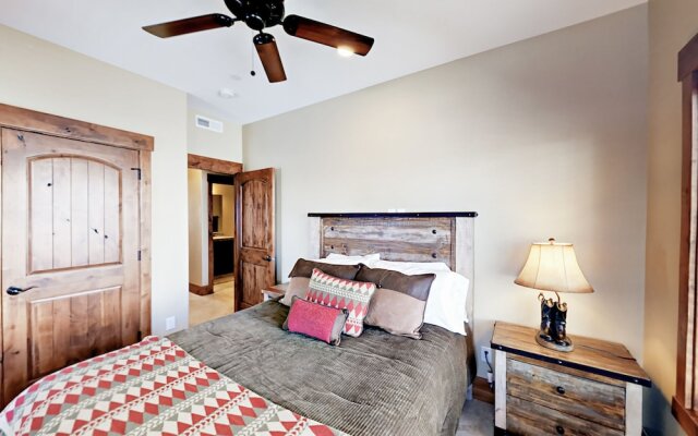 Well-Appointed Gem - 3 Br Townhouse