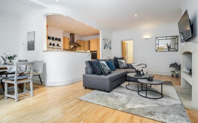 Earl's court 2 Bed Apartment Nevern Square 4