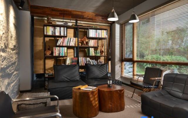 Yishu·Stream life Holiday Homestay