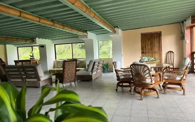 Proyecto Nirodha Orosi