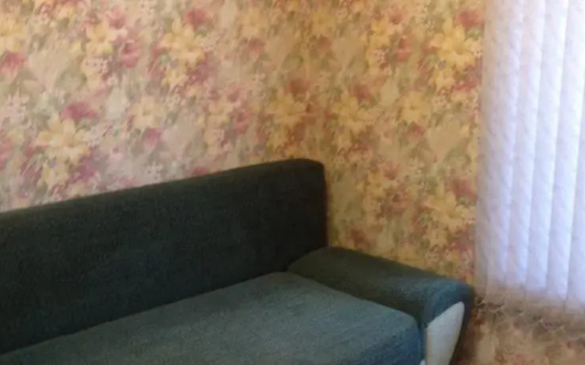 На Взлетной