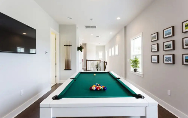 W216 - 5 Bedroom Luxury Villa Near Disney