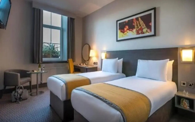 Maldron Hotel Belfast International Airport