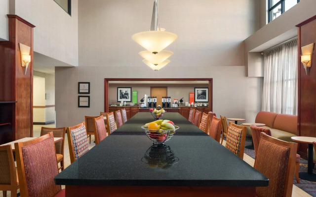 Hampton Inn & Suites Detroit/Sterling Heights