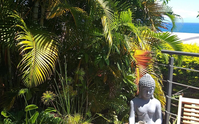 Suite INDIGO JACUZZI PRIVE PISCINE VUE MER acces cuisine laverie