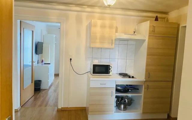 Hallbergerhof Hotel & Hostel