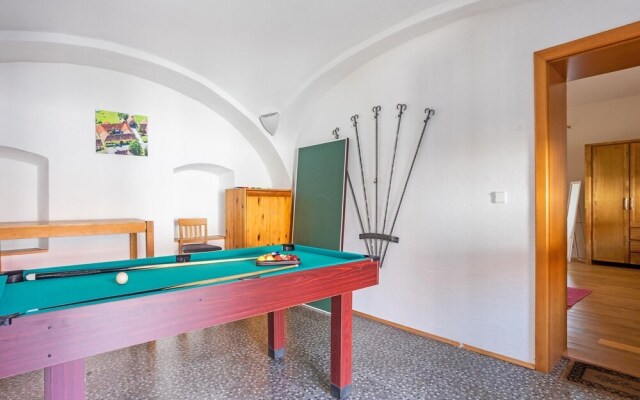 Apartment in a Renovated Square Courtyard in Bad Loipersdorf / Styria