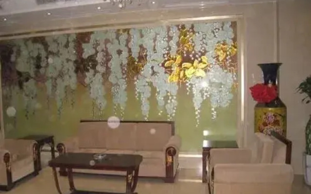 Jingjiang Fenghe Hotel