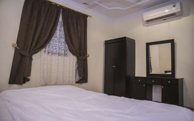 Al Eairy Furnished Apartments Qassim 4