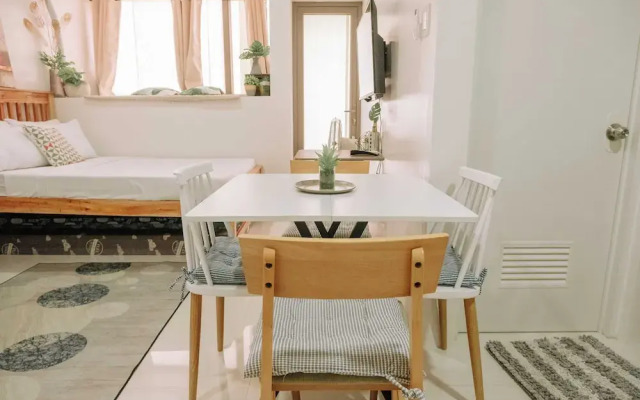 Tropical Bliss in the Metro