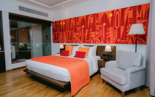 Waters Edge Hotel