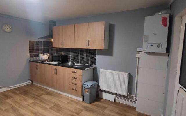 2 Bedrooms Apartment in Main Street Mexborough