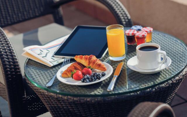 Mövenpick Ambassador Hotel Accra