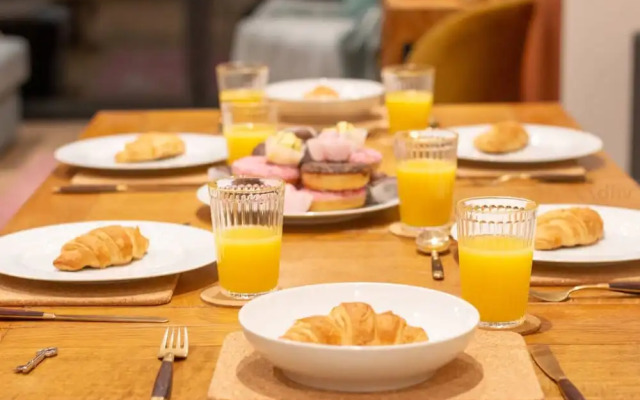 Modern Margate Maisonette Close to Beach by Adliv