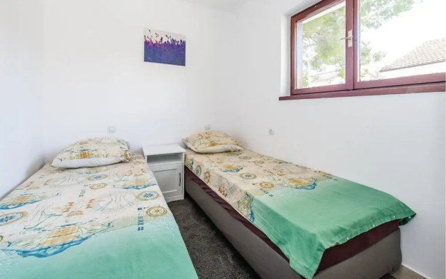 Nice Home in Jadrija With Wifi and 2 Bedrooms