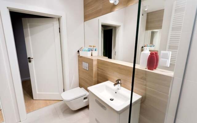 Penguin Apartments City Center Dmowskiego